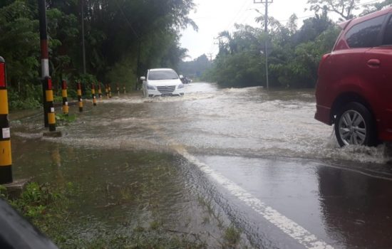 Cuaca Buruk, Longsor dan Banjir Landa Pulau Simeulu