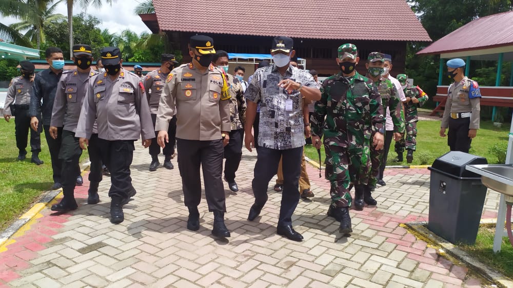 Dandim 0104/Aceh Timur dan Unsur Muspida Tinjau Posko PPKM