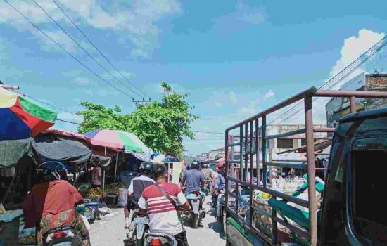 Pemerintah Segera Menertibkan Pedagang Pasar Bina Usaha Meulaboh