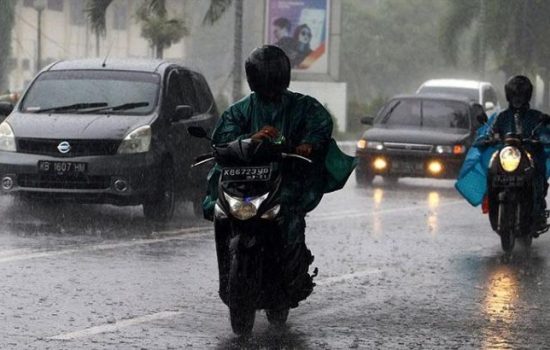 BMKG Ingatkan Warga Barsela Waspada Dampak Potensi Hujan Lebat
