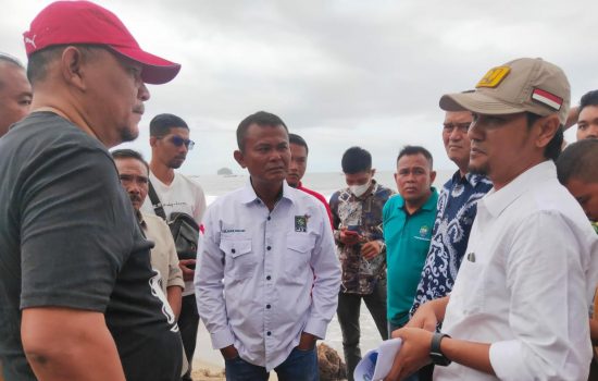 Anggota DPR-RI Komisi V, Irmawan Lakukan Kunjungan Ke Lokasi Abrasi Di Abdya