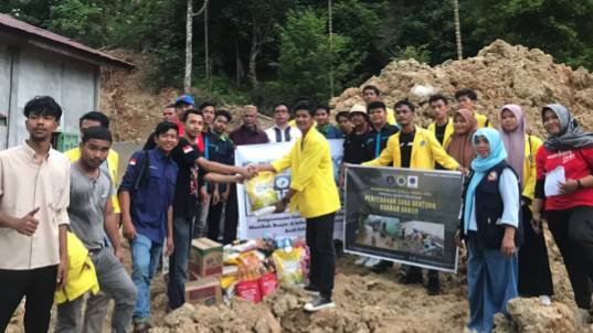 Ipelmasel Aceh Barat Salurkan Bantuan Paska Banjir di Aceh Selatan