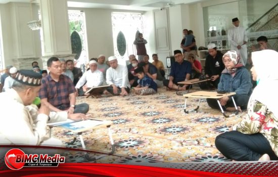 Wanita Asal Jogja Masuk Islam di Masjid Fatimah Muhammad Jakarta Selatan
