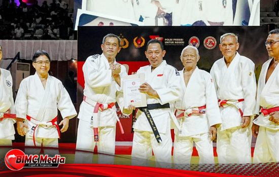 Sabuk Hitam Judo Bagi Kapolri, Hadiah Lain Kala Hari Bhayangkara Ke-77
