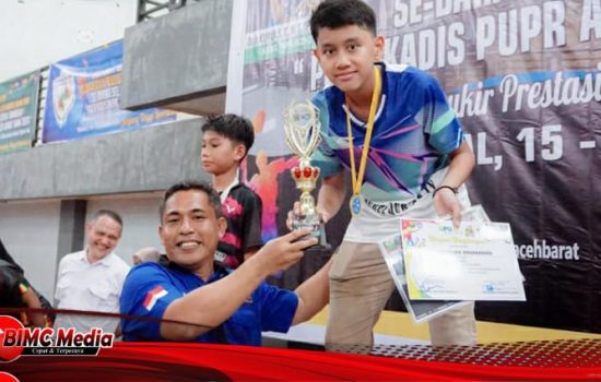 Tiga Pebulu Tangkis Junior Binaan PUPR Aceh Barat Raih Juara 